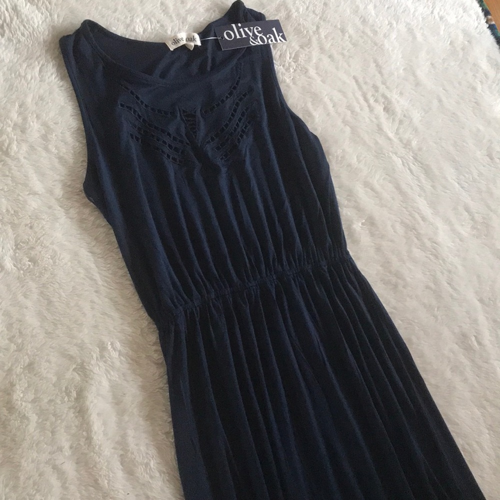 🌹NWT SO CUTE OLIVE + OAK NAVY BLUE SOFT DRESS🌹